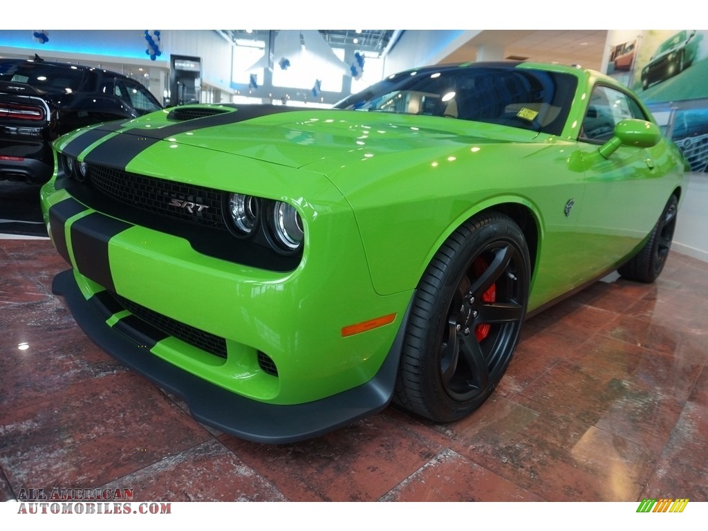 Green Go / Black Dodge Challenger SRT Hellcat