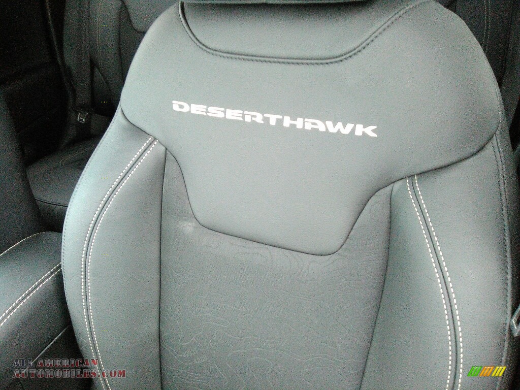 2017 Renegade Deserthawk 4x4 - Mojave Sand / Black photo #5
