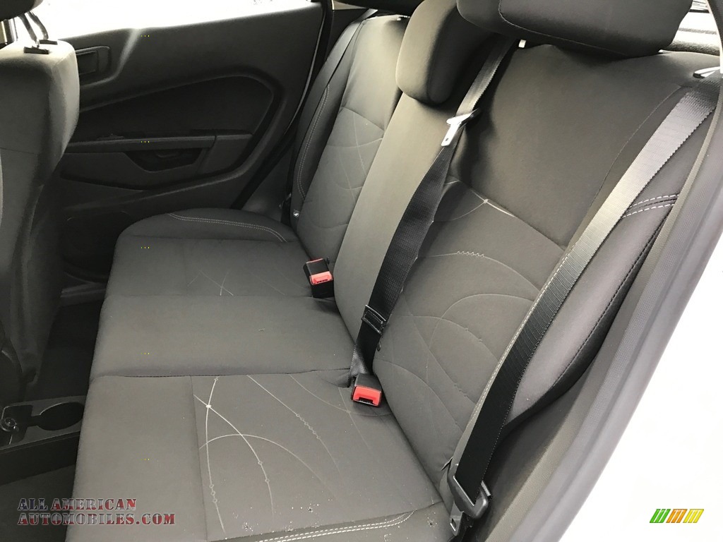 2017 Fiesta SE Hatchback - Oxford White / Charcoal Black photo #7