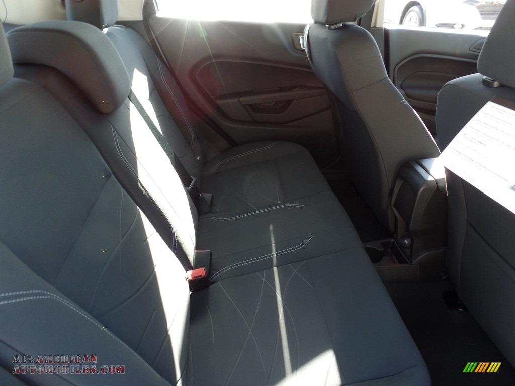 2014 Fiesta SE Hatchback - Storm Gray / Medium Light Stone photo #14