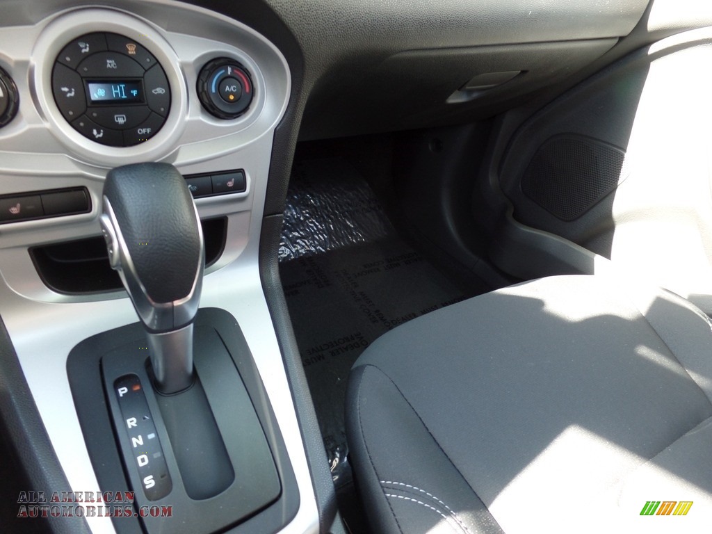 2014 Fiesta SE Hatchback - Storm Gray / Medium Light Stone photo #19