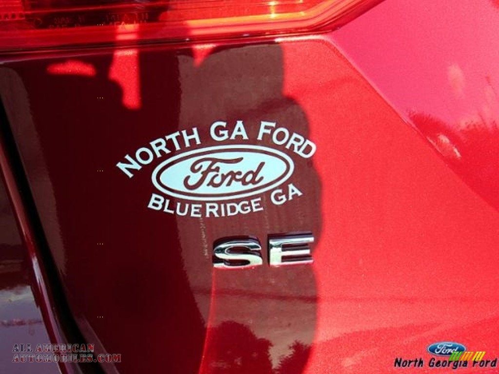 2017 Fiesta SE Sedan - Ruby Red / Medium Light Stone photo #37