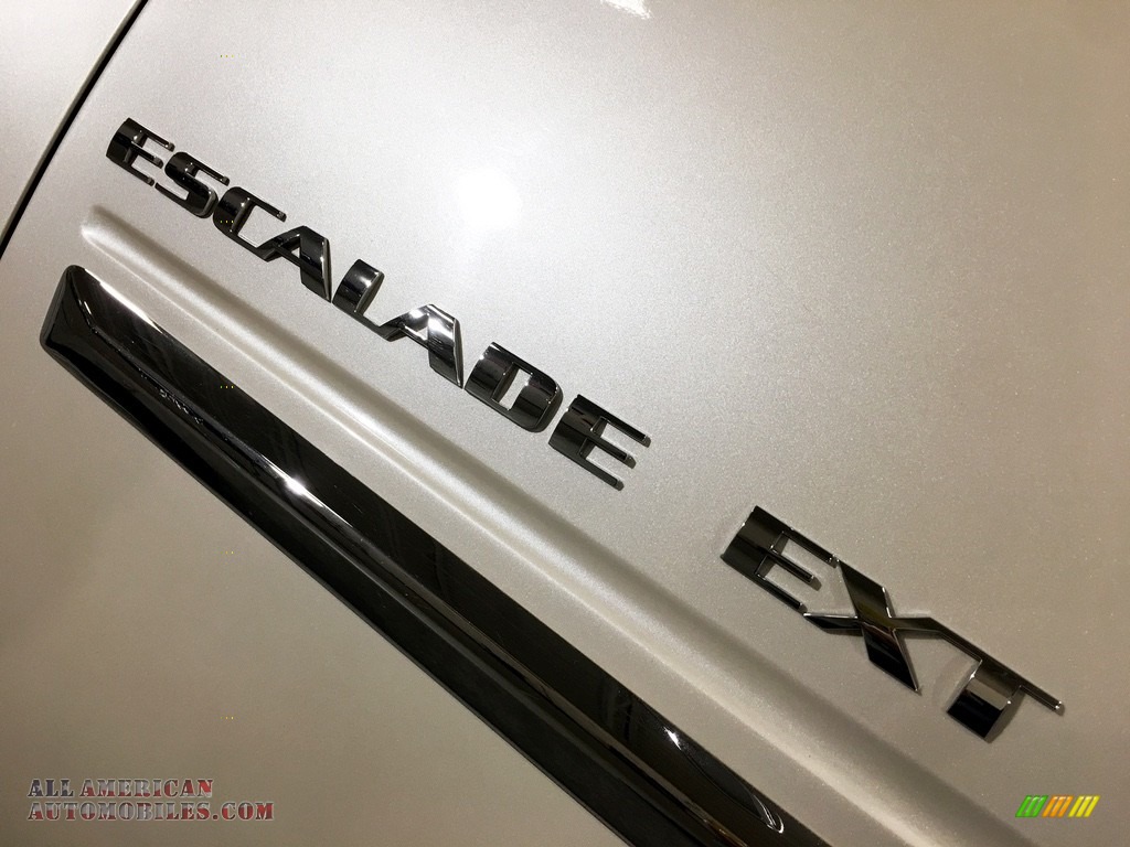 2011 Escalade EXT Premium AWD - White Diamond Tricoat / Cashmere/Cocoa photo #19