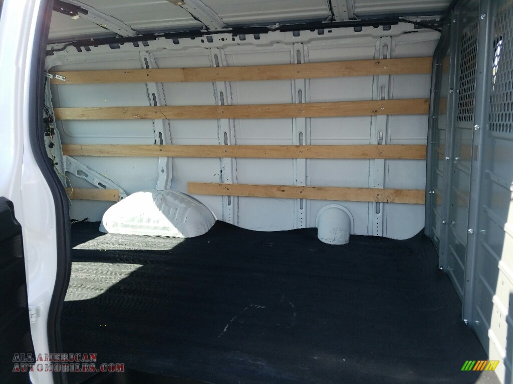 2015 Savana Van 2500 Cargo - Summit White / Medium Pewter photo #17