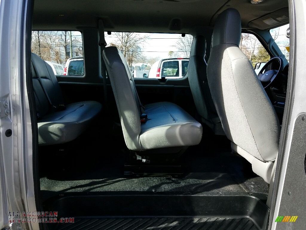 2013 E Series Van E350 XL Passenger - Ingot Silver Metallic / Medium Flint photo #8