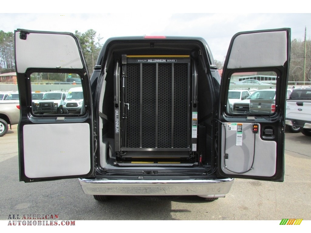 2013 E Series Van E250 Cargo - Black / Medium Flint photo #32
