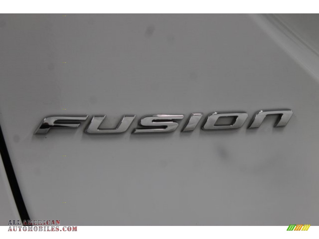 2016 Fusion SE - Oxford White / Charcoal Black photo #27