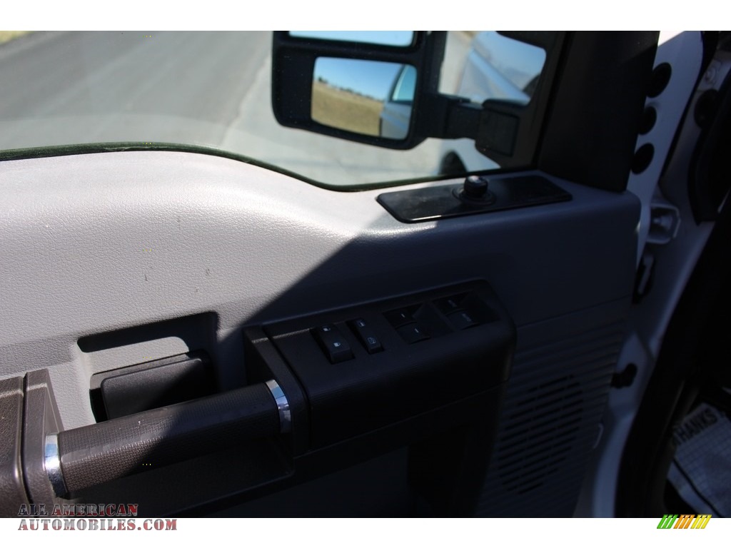 2013 F350 Super Duty XL Crew Cab 4x4 - Oxford White / Steel photo #13