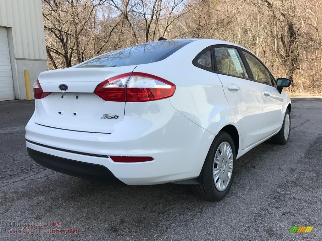 2017 Fiesta S Sedan - Oxford White / Charcoal Black photo #5