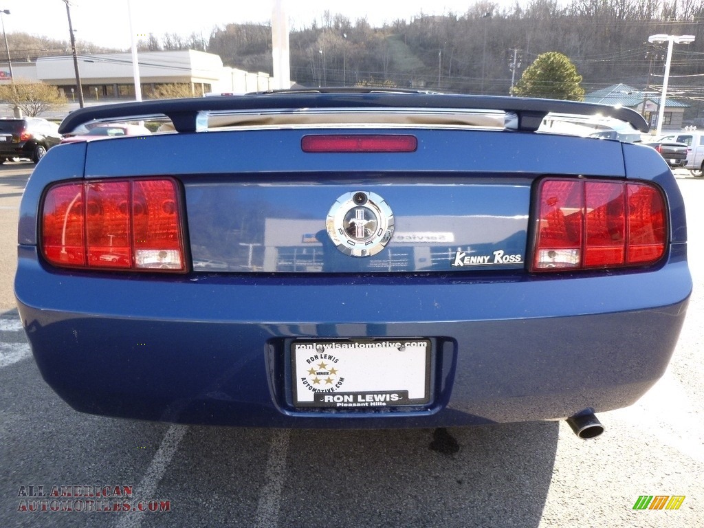 2006 Mustang V6 Premium Convertible - Vista Blue Metallic / Light Parchment photo #4