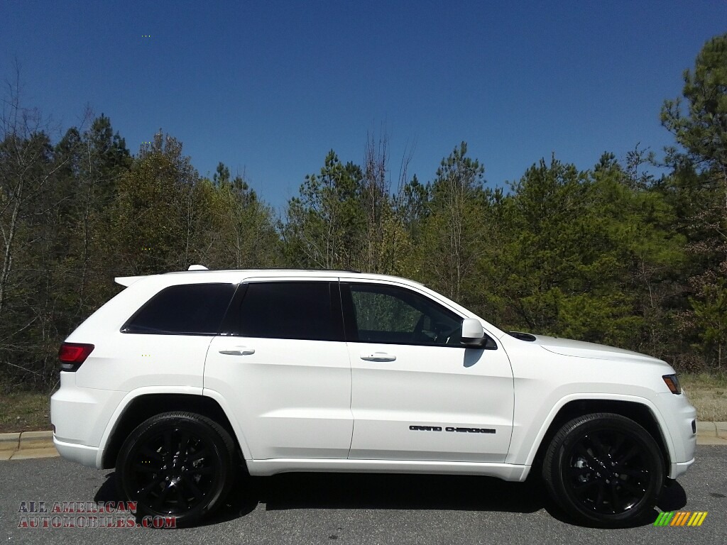 2017 Grand Cherokee Laredo 4x4 - Bright White / Black photo #5