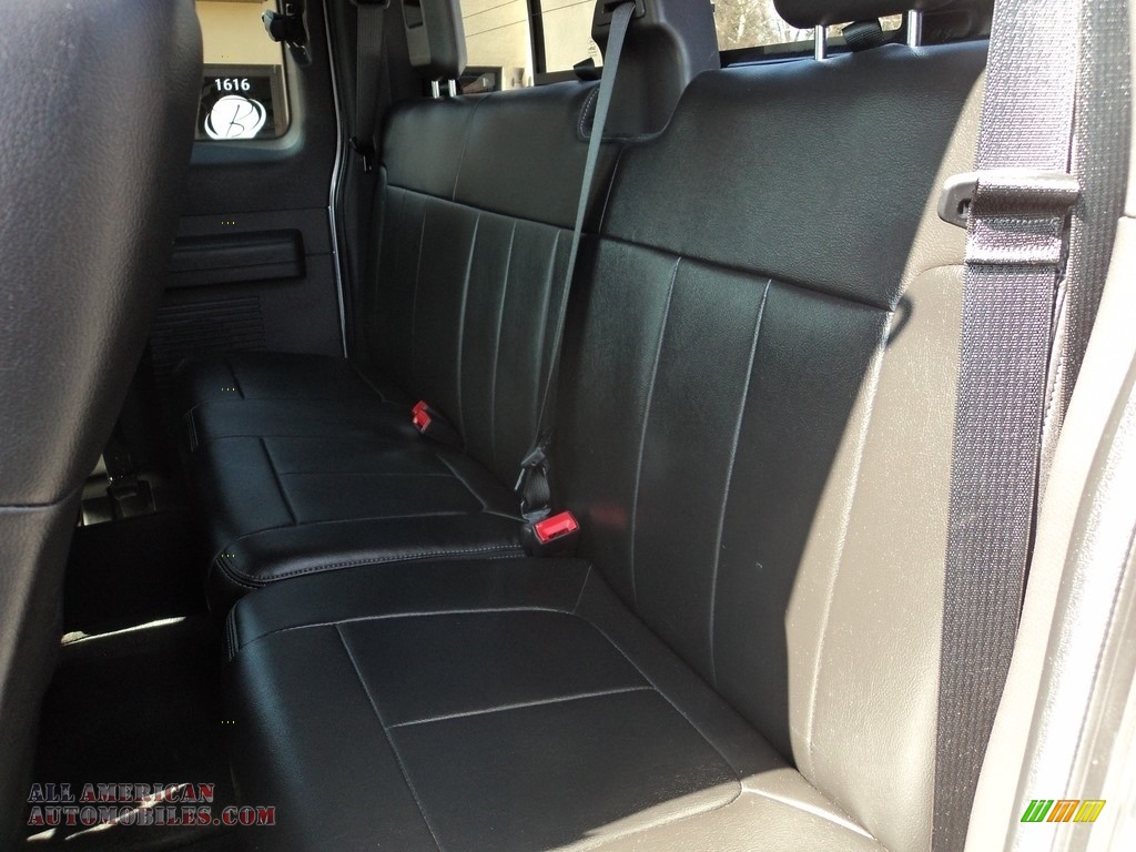 2015 F250 Super Duty Lariat Super Cab 4x4 - Ingot Silver / Black photo #9