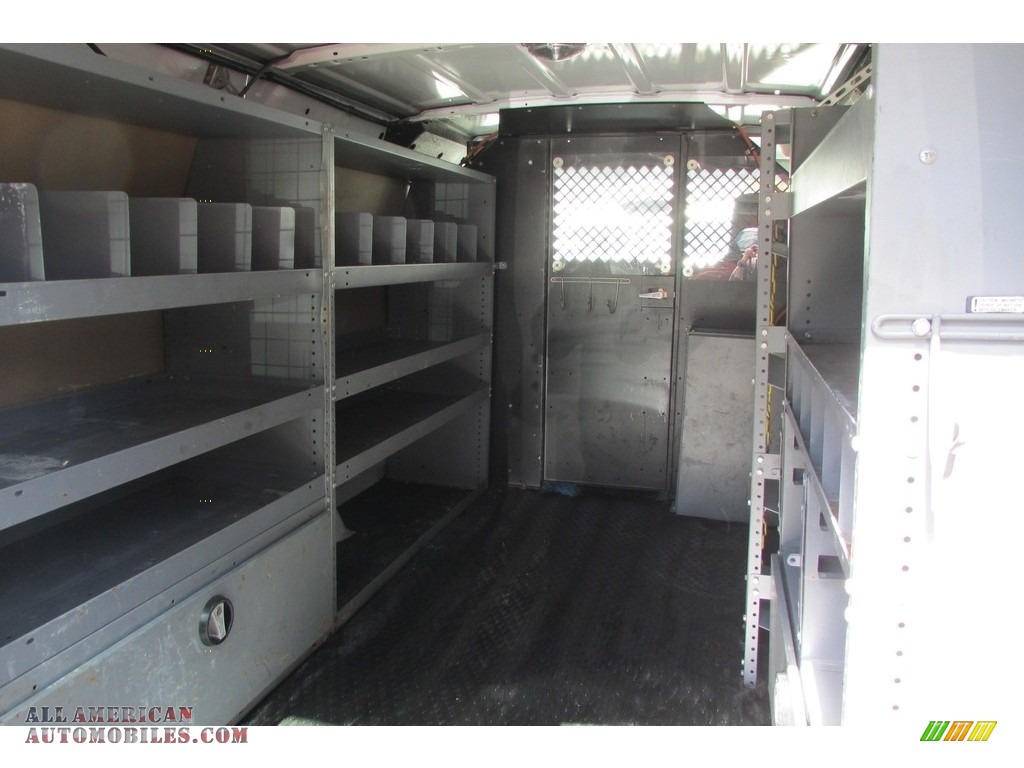 2012 E Series Van E150 Cargo - Oxford White / Medium Flint photo #34