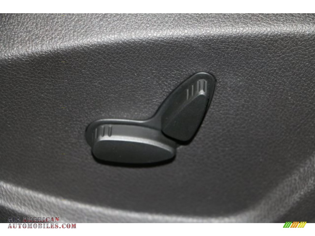 2014 Focus SE Hatchback - Tuxedo Black / Charcoal Black photo #7