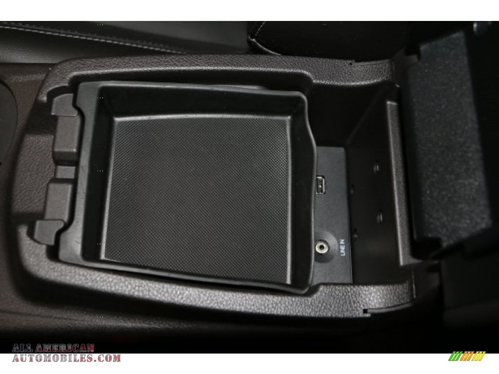 2014 Focus SE Hatchback - Tuxedo Black / Charcoal Black photo #22