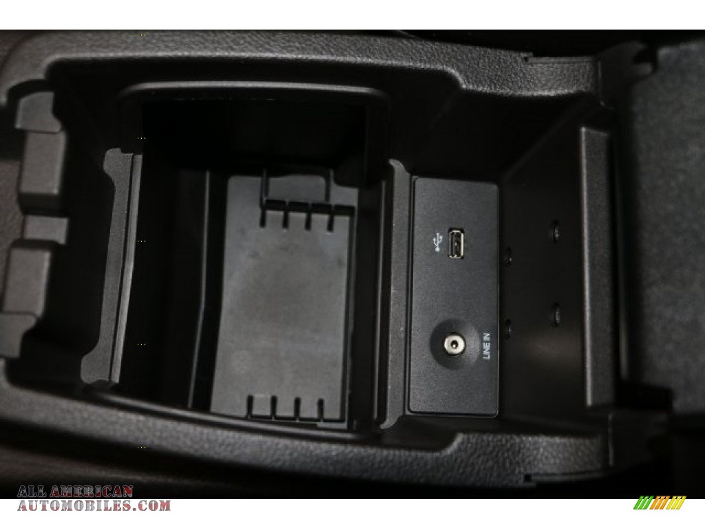 2014 Focus SE Hatchback - Tuxedo Black / Charcoal Black photo #23