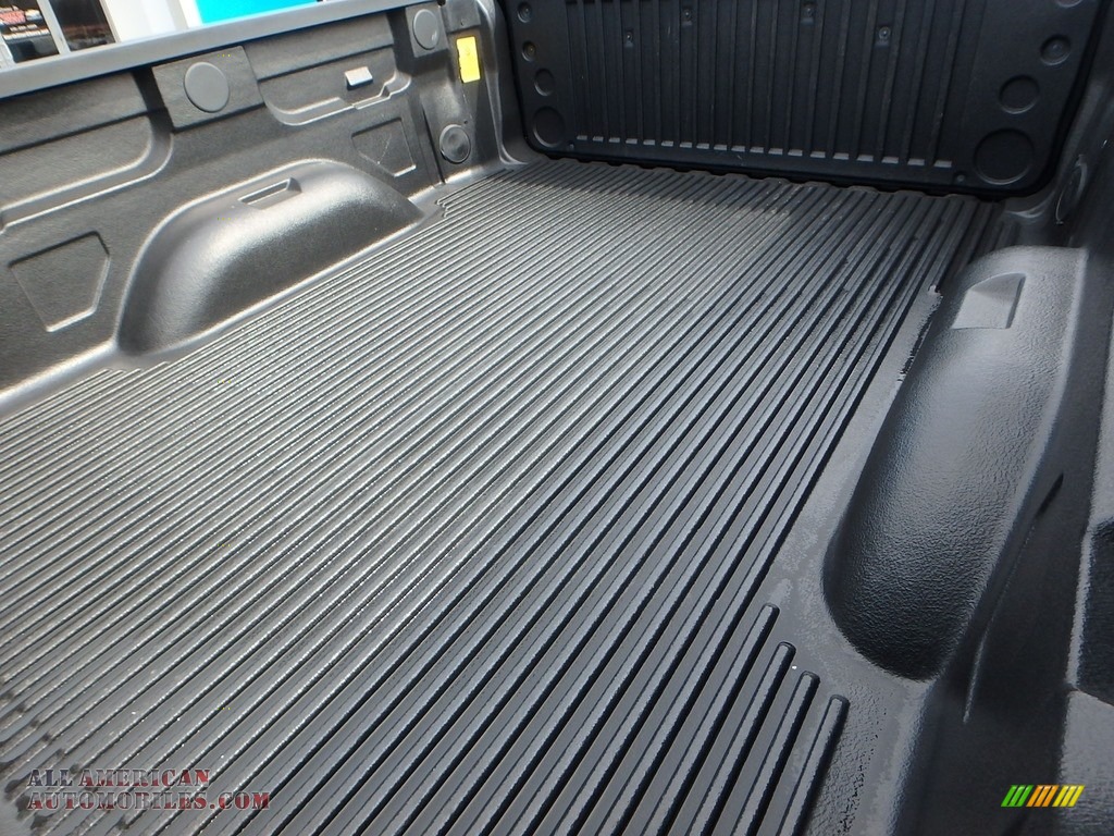 2017 Silverado 1500 Custom Double Cab 4x4 - Black / Dark Ash/Jet Black photo #20
