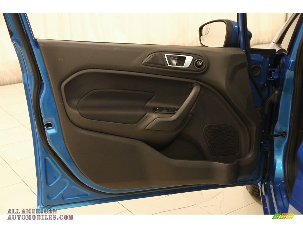 2014 Fiesta SE Hatchback - Blue Candy / Charcoal Black photo #4