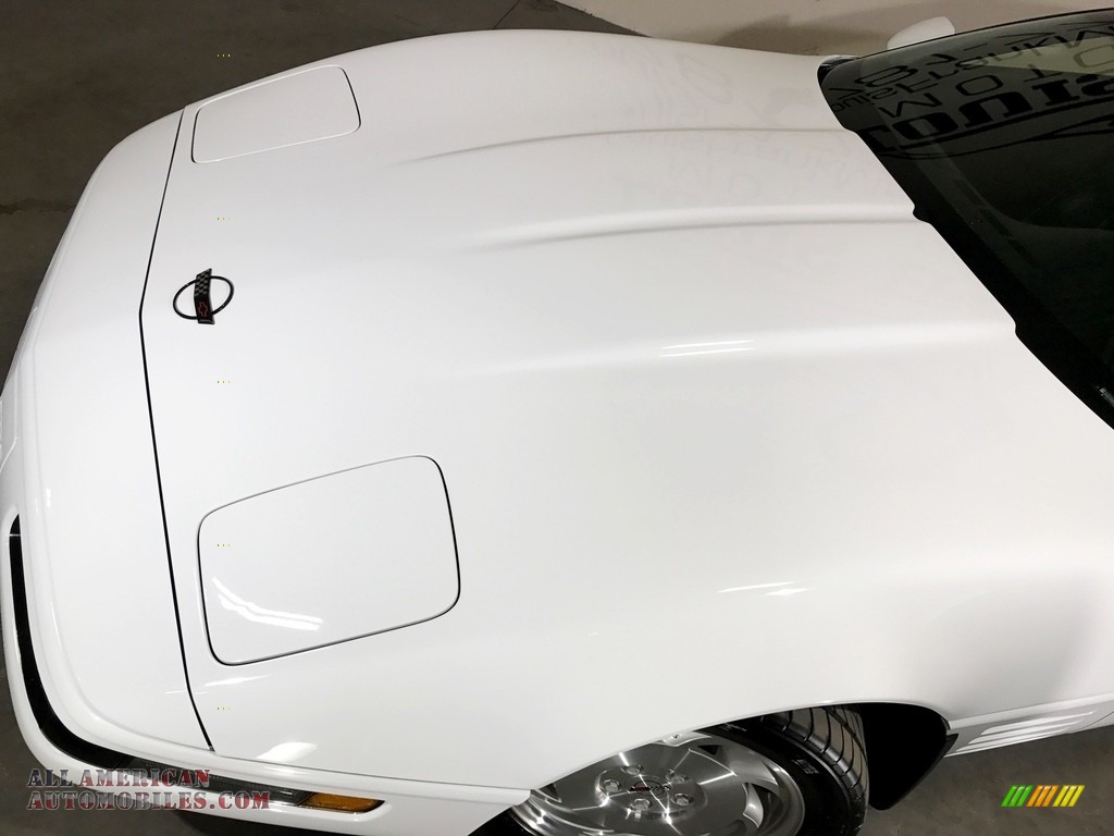 1994 Corvette Coupe - Arctic White / Black photo #36