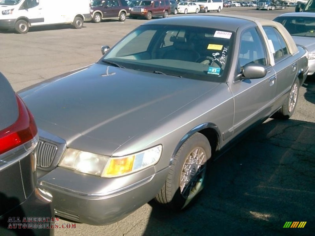 Spruce Green Metallic / Dark Charcoal Mercury Grand Marquis GS