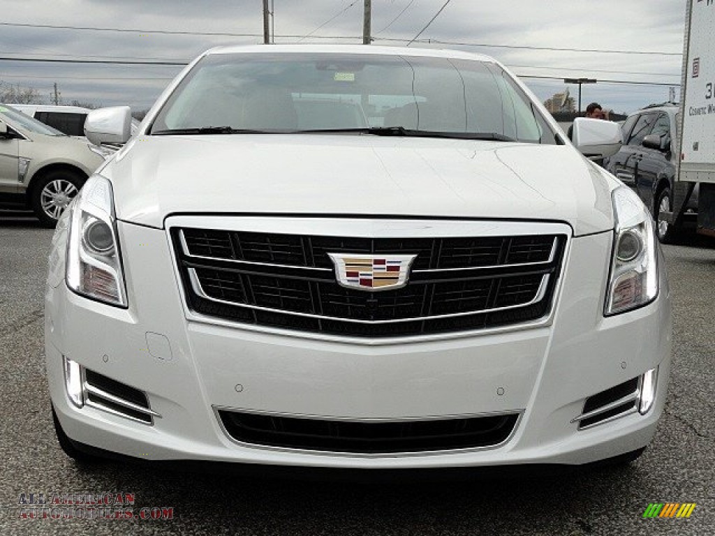 2017 XTS Luxury - Crystal White Tricoat / Shale w/Cocoa Accents photo #2