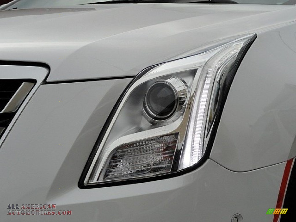 2017 XTS Luxury - Crystal White Tricoat / Shale w/Cocoa Accents photo #8