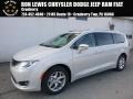 Chrysler Pacifica Limited Tusk White photo #1