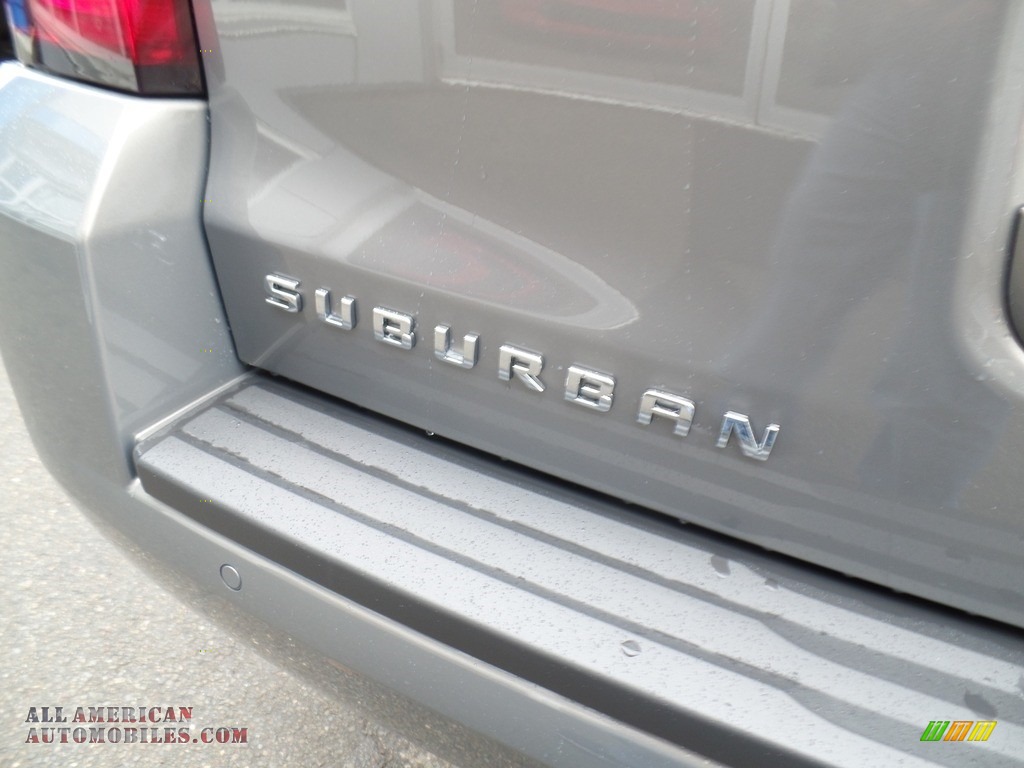 2017 Suburban LS 4WD - Pepperdust Metallic / Jet Black photo #10