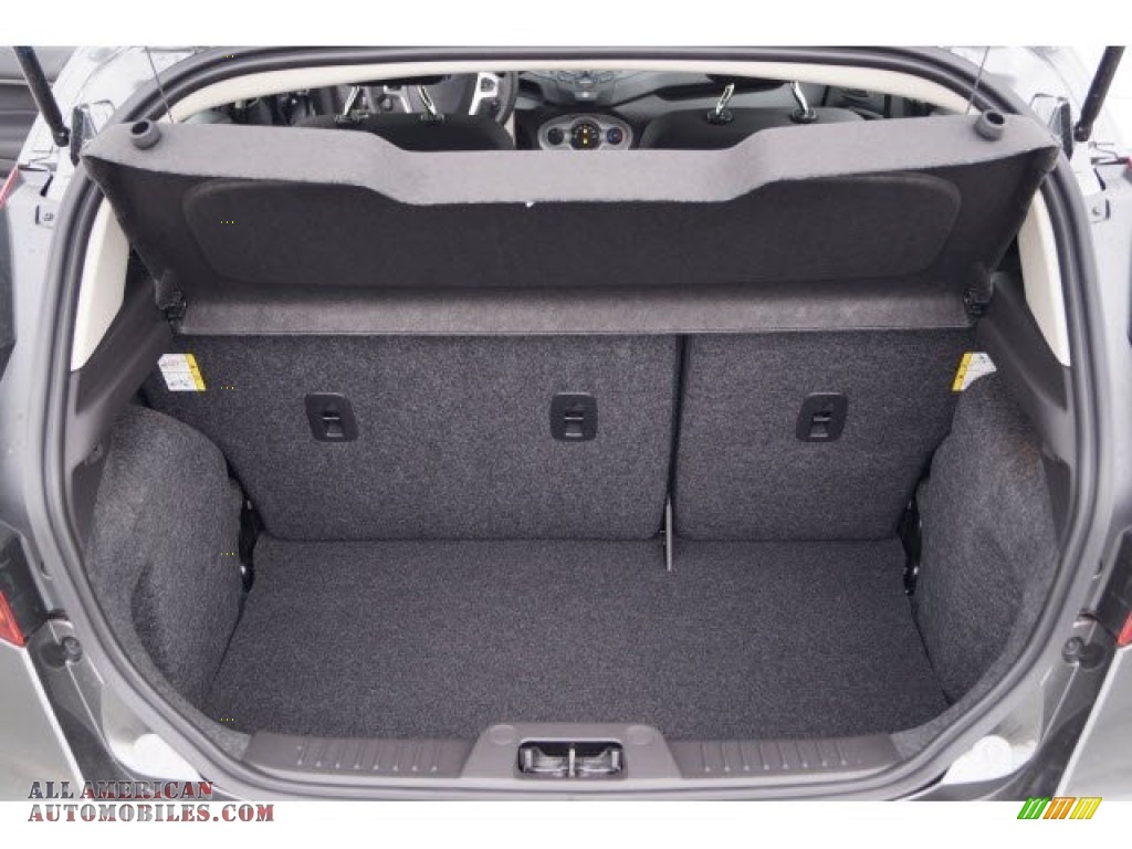 2017 Fiesta SE Hatchback - Magnetic / Charcoal Black photo #6