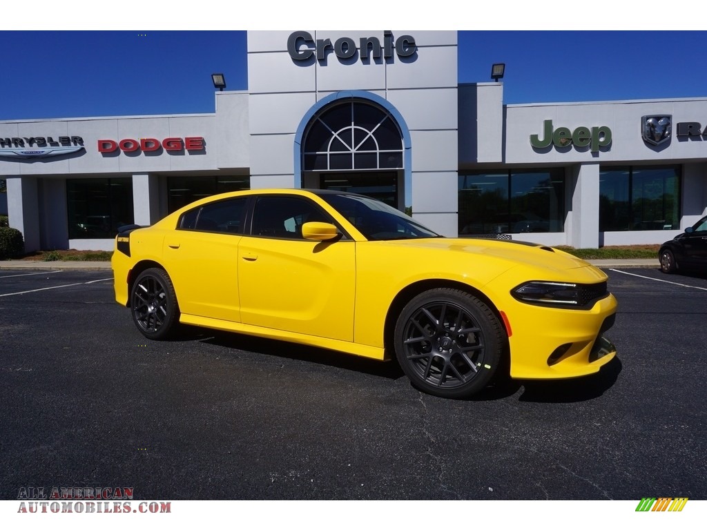 Yellow Jacket / Black/Brazen Gold Dodge Charger R/T