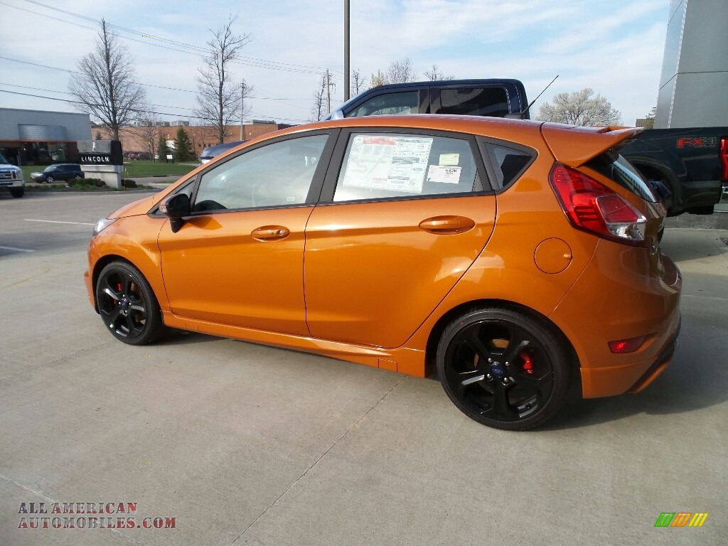 2017 Fiesta ST Hatchback - Orange Spice Metallic Tri-Coat / Charcoal Black photo #3