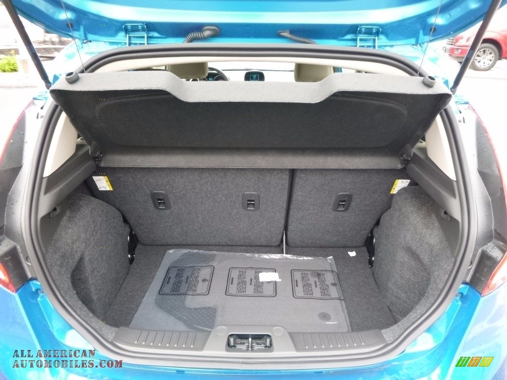 2017 Fiesta SE Hatchback - Blue Candy / Medium Light Stone photo #8