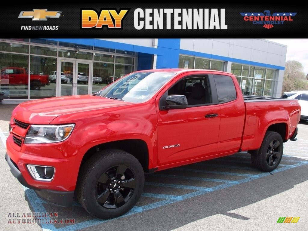 2017 Colorado LT Extended Cab 4x4 - Red Hot / Jet Black photo #1