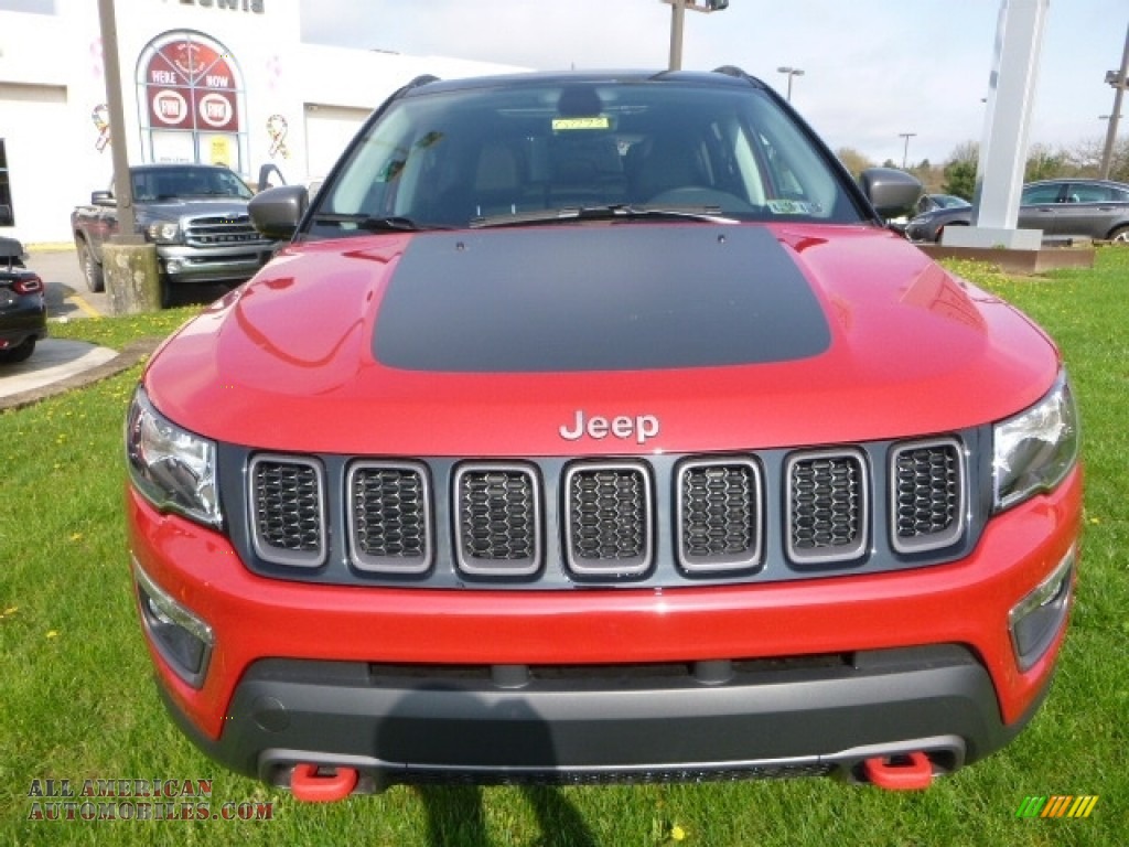 2017 Compass Trailhawk 4x4 - Redline 2 Coat Pearl / Black/Ruby Red photo #9