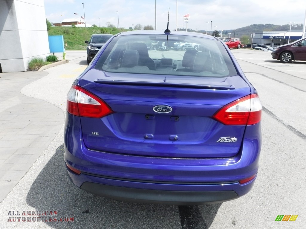2014 Fiesta SE Sedan - Performance Blue / Charcoal Black photo #9