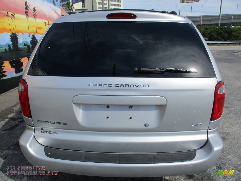 2006 Grand Caravan SXT - Bright Silver Metallic / Medium Slate Gray photo #6