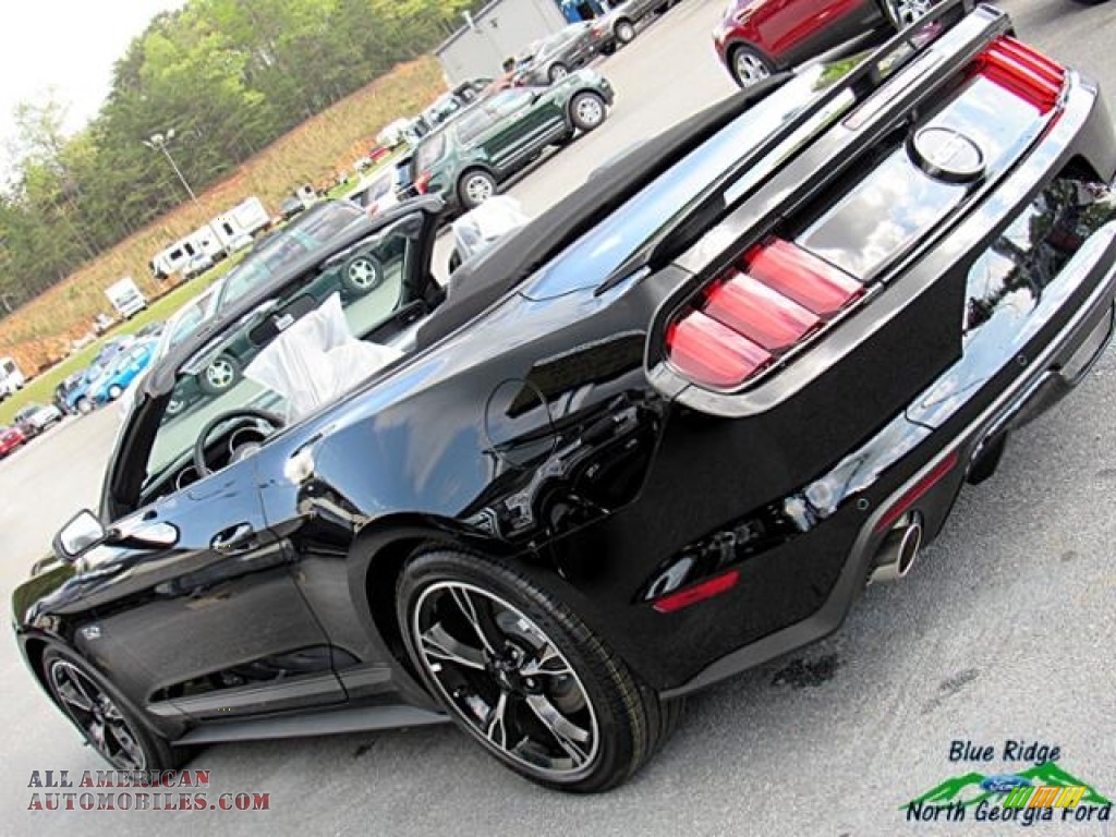 2017 Mustang GT California Speical Convertible - Shadow Black / California Special Ebony Leather/Miko Suede photo #9