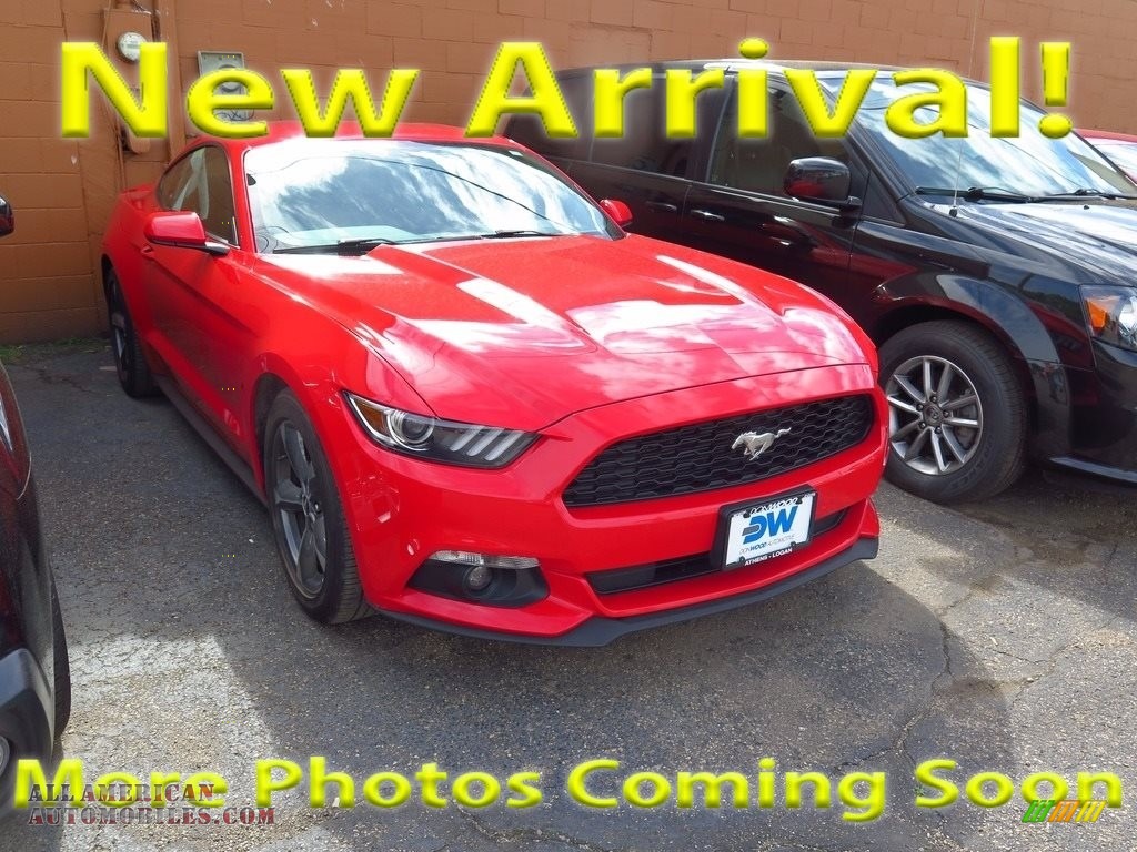 Race Red / Ebony Ford Mustang V6 Coupe