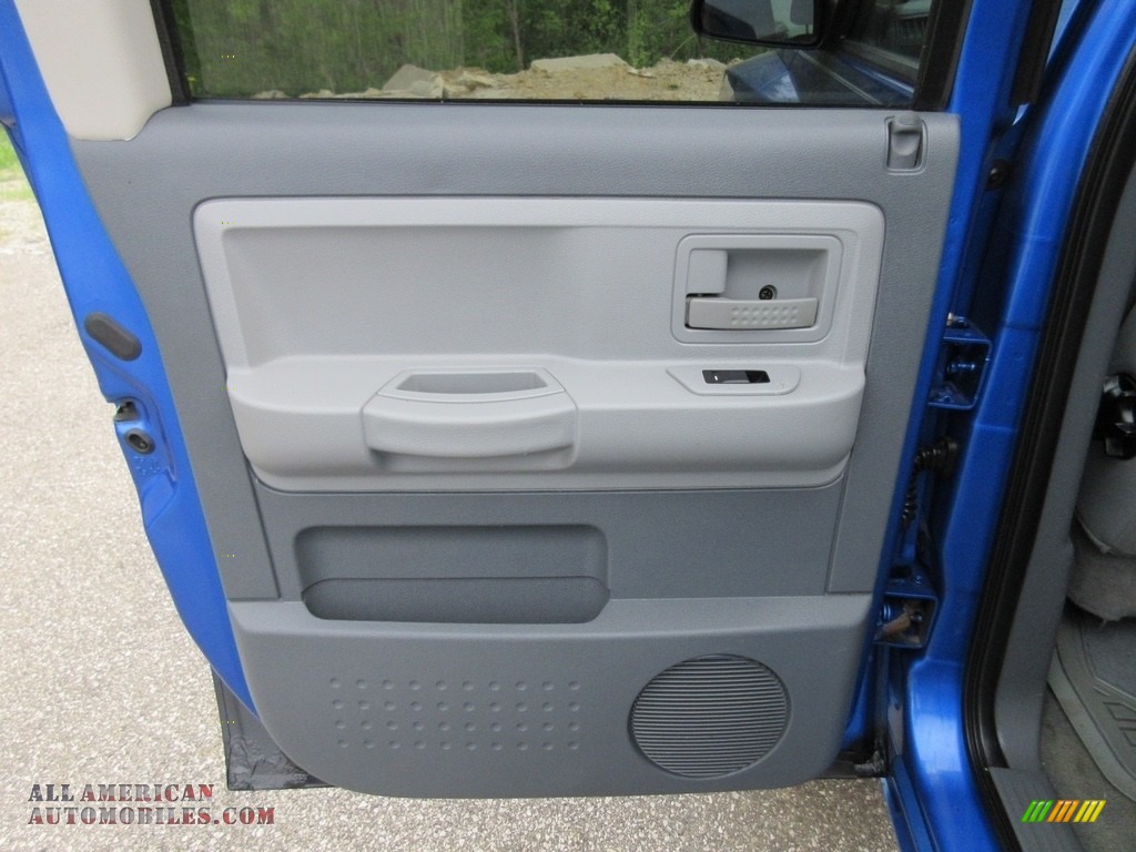 2007 Dakota ST Quad Cab 4x4 - Electric Blue Pearl / Medium Slate Gray photo #12