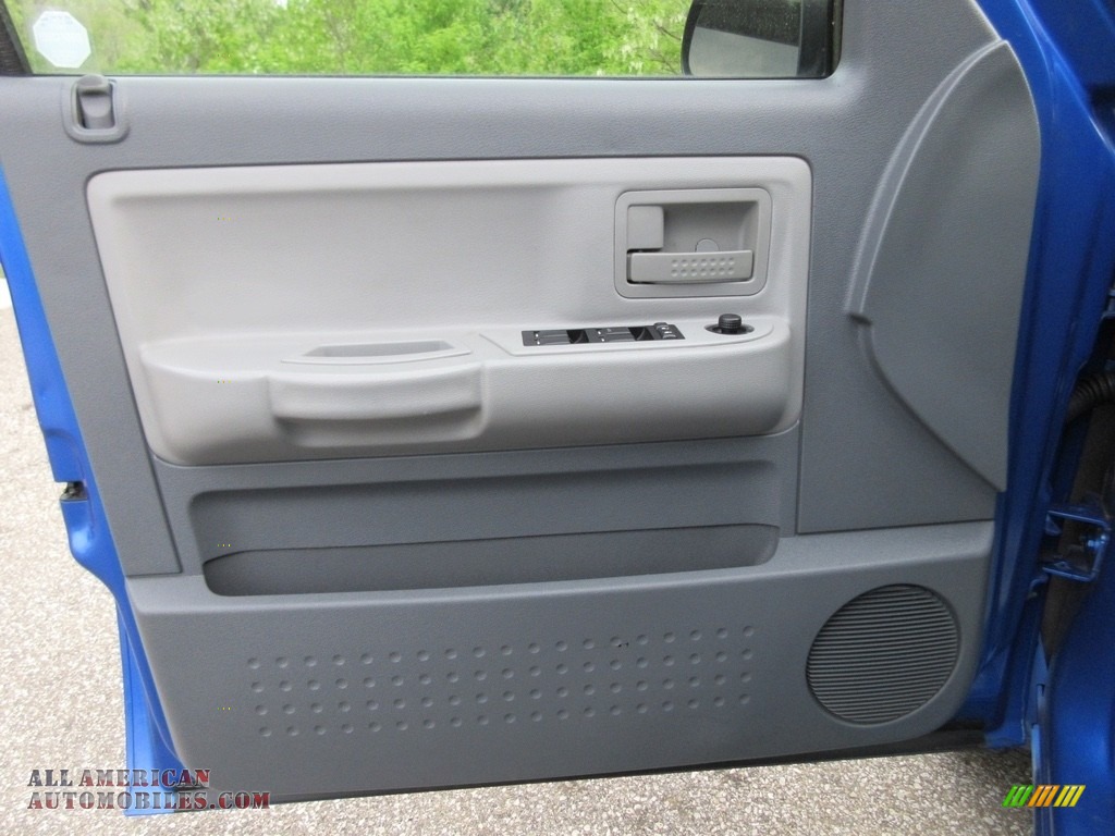 2007 Dakota ST Quad Cab 4x4 - Electric Blue Pearl / Medium Slate Gray photo #19