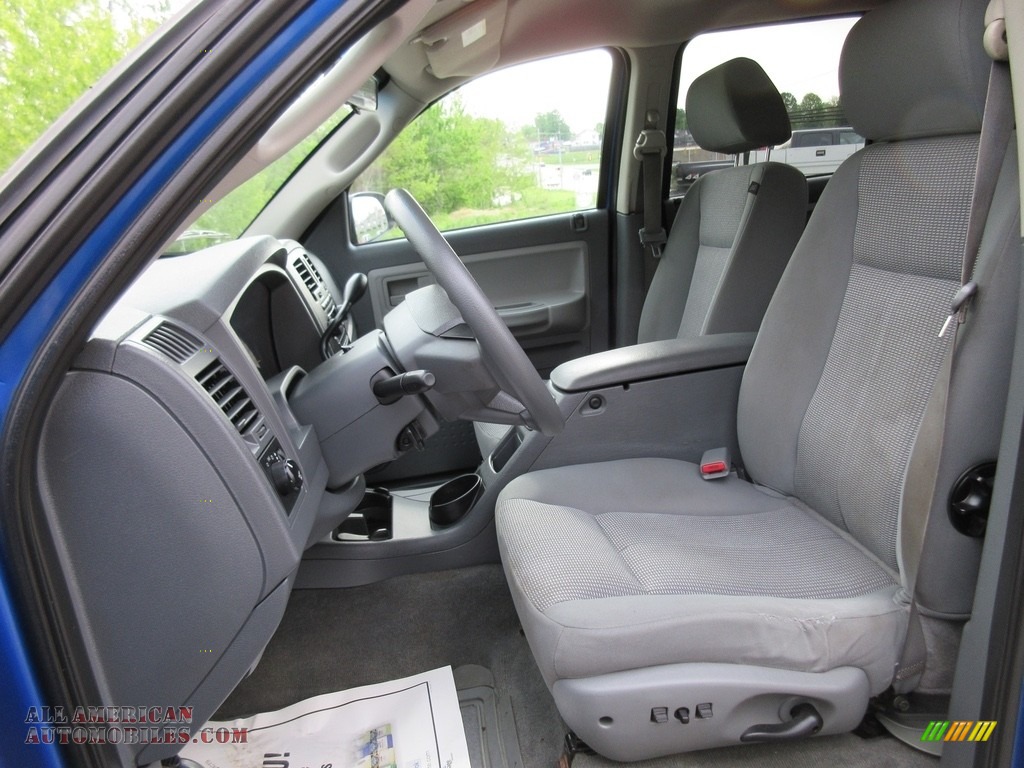 2007 Dakota ST Quad Cab 4x4 - Electric Blue Pearl / Medium Slate Gray photo #22