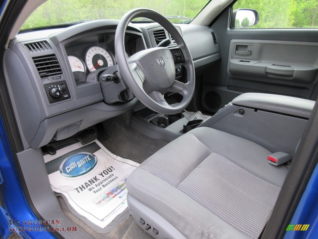 2007 Dakota ST Quad Cab 4x4 - Electric Blue Pearl / Medium Slate Gray photo #23