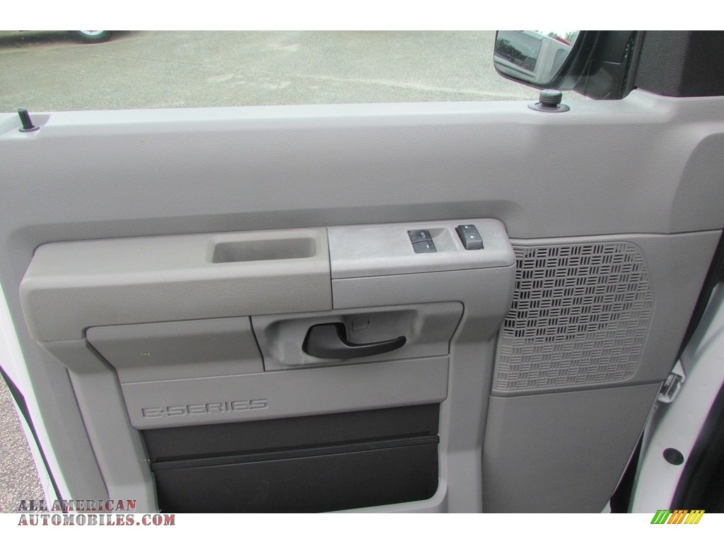 2010 E Series Van E350 XL Passenger - Oxford White / Medium Flint photo #11