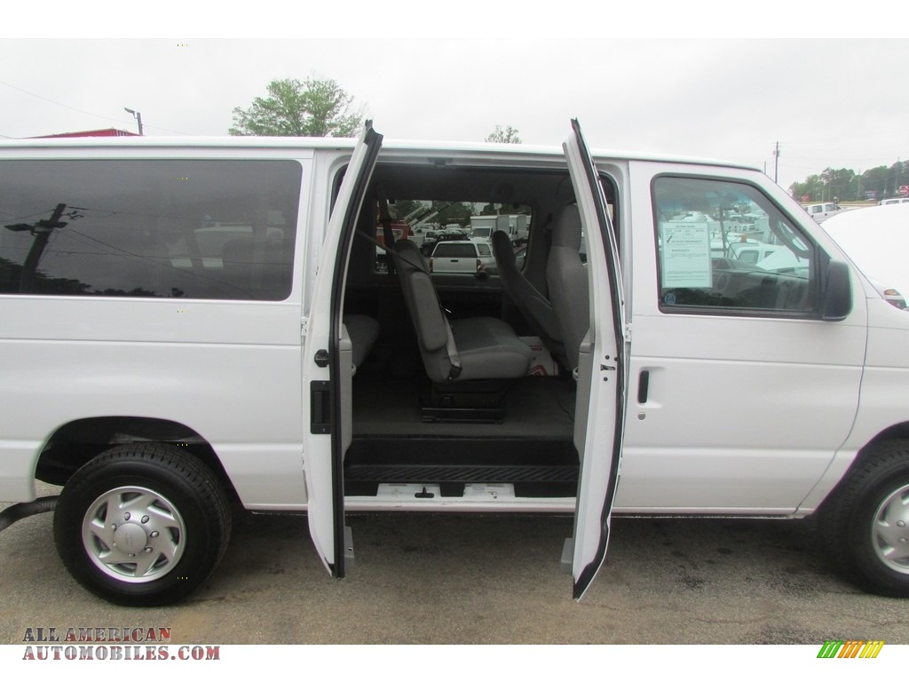 2010 E Series Van E350 XL Passenger - Oxford White / Medium Flint photo #19