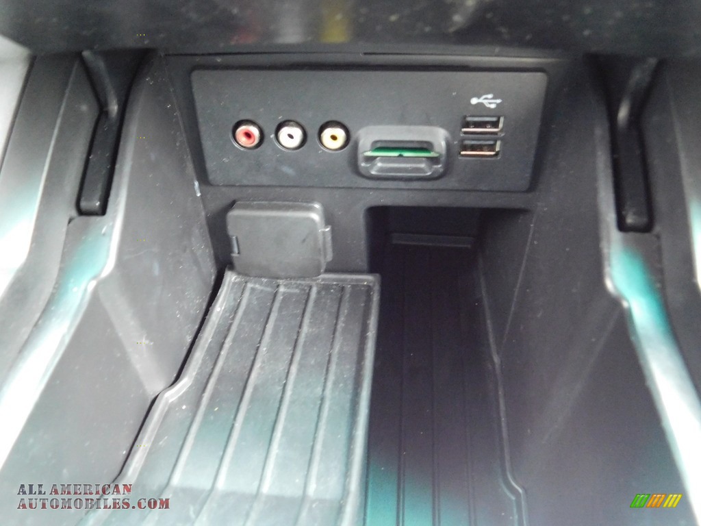 2013 Explorer XLT 4WD - Sterling Gray Metallic / Charcoal Black photo #29