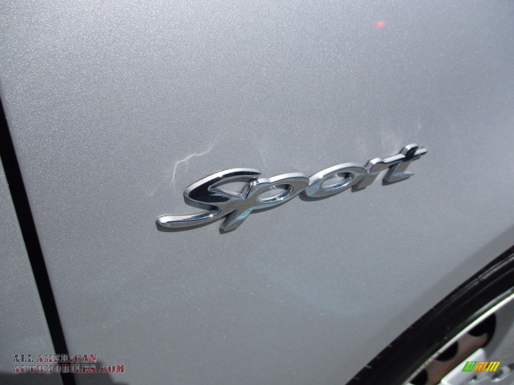 2008 Cobalt LS Sedan - Ultra Silver Metallic / Gray photo #10
