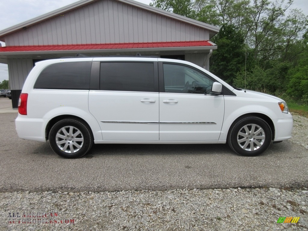 2015 Town & Country Touring - Bright White / Black/Light Graystone photo #2