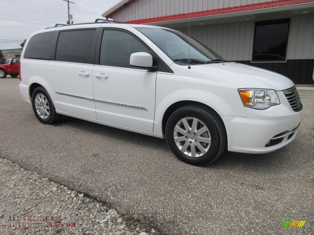 2015 Town & Country Touring - Bright White / Black/Light Graystone photo #7