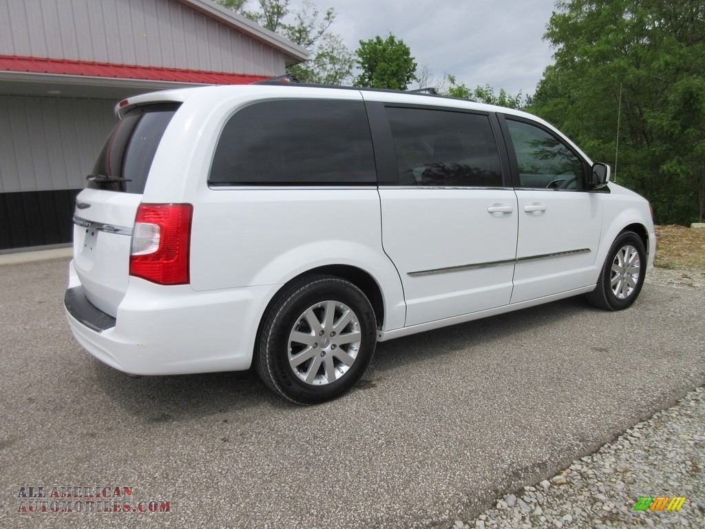 2015 Town & Country Touring - Bright White / Black/Light Graystone photo #8