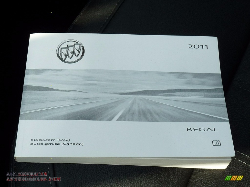 2011 Regal CXL - Quicksilver Metallic / Ebony photo #17